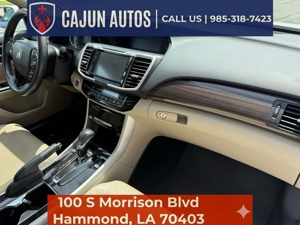 Honda Accord Touring V6 Sedan 6-Spd AT 2017