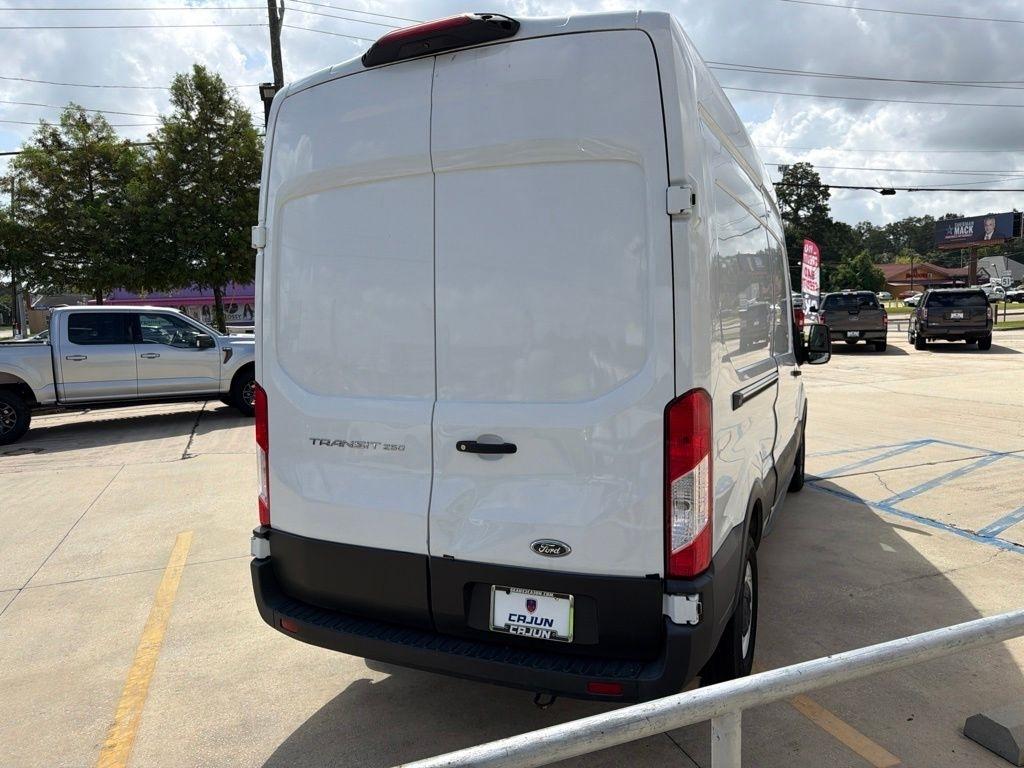 Ford Transit 250 Van High Roof w/Sliding Pass. 148-in. WB EL 2021