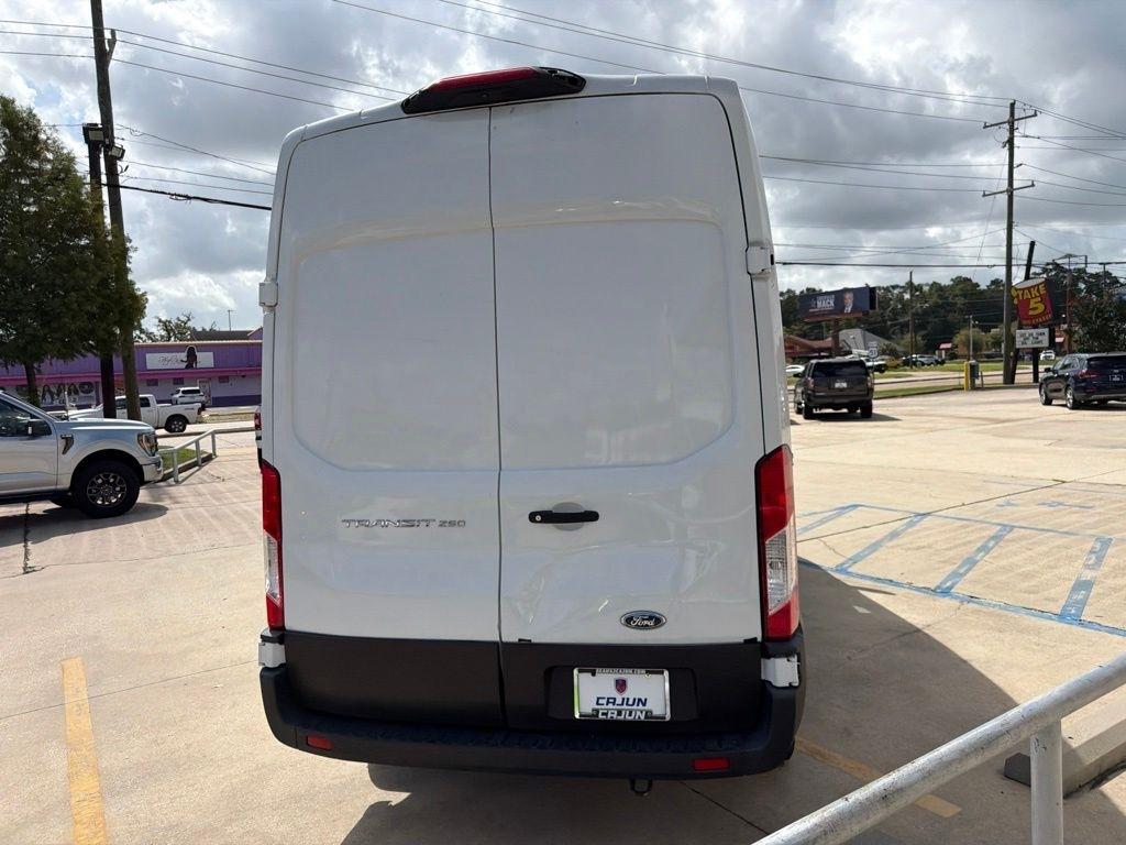 Ford Transit 250 Van High Roof w/Sliding Pass. 148-in. WB EL 2021