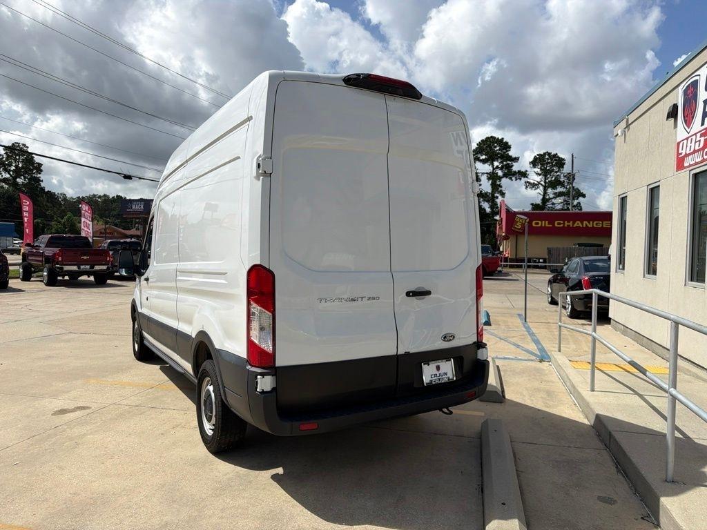 Ford Transit 250 Van High Roof w/Sliding Pass. 148-in. WB EL 2021