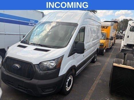 Ford Transit 250 Van Low Roof w/Sliding Pass. 130-in. WB 2021