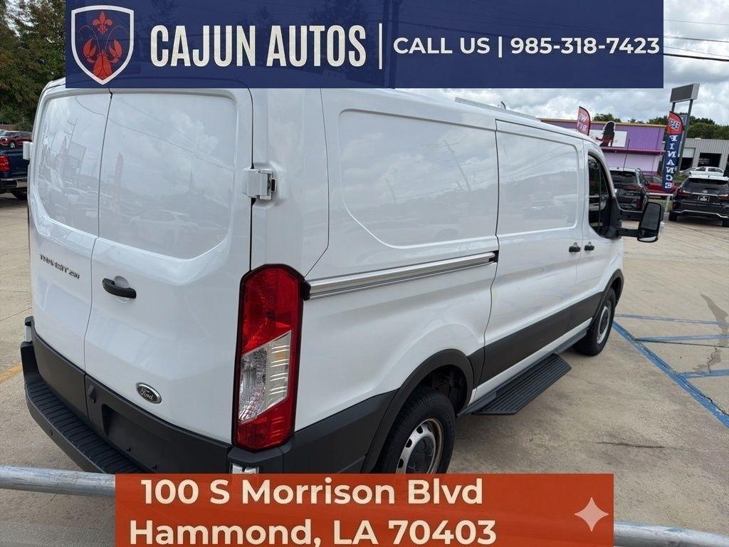 Ford Transit 250 Van Low Roof w/Sliding Pass. 130-in. WB 2021