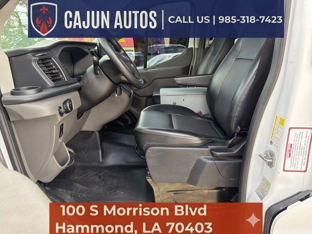 Ford Transit 250 Van Low Roof w/Sliding Pass. 130-in. WB 2021