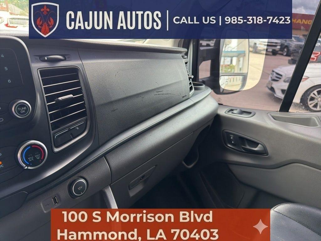 Ford Transit 250 Van Low Roof w/Sliding Pass. 130-in. WB 2021