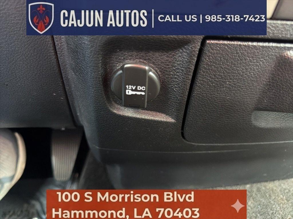 RAM 1500 SLT Crew Cab SWB 2WD 2013