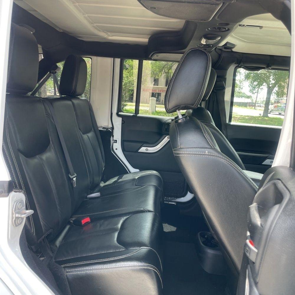 Jeep Wrangler Unlimited Rubicon 4WD 2017