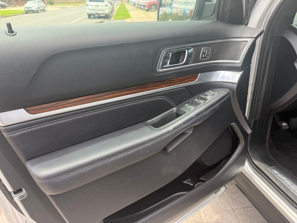 Ford Explorer Limited FWD 2018