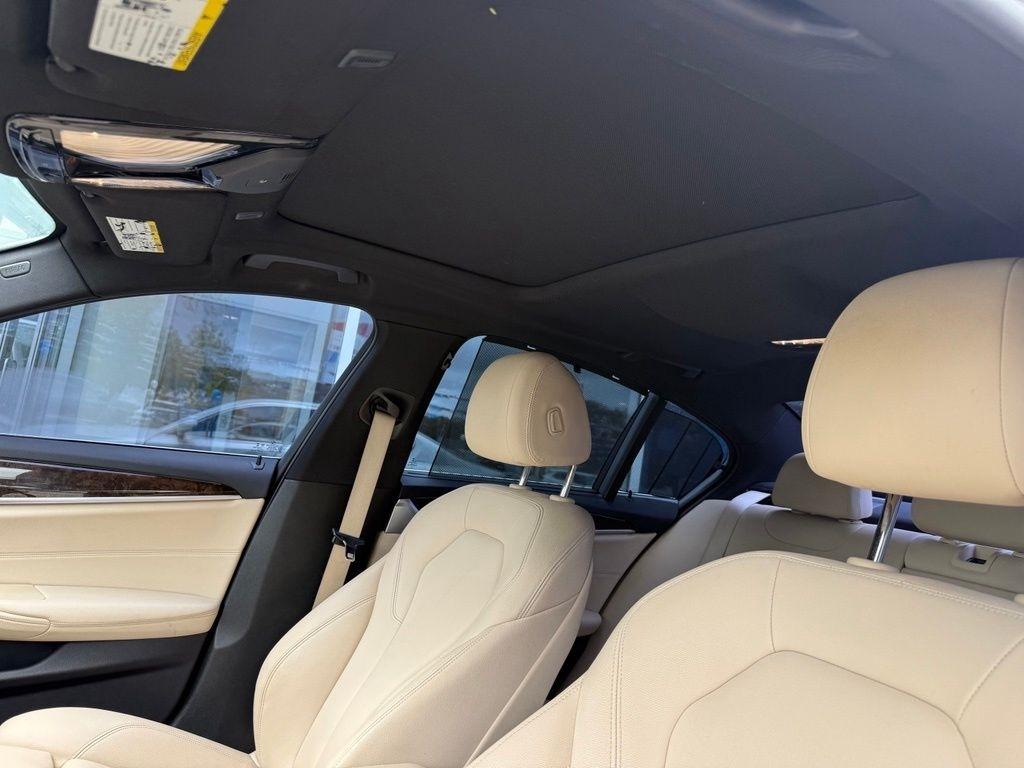 BMW 5-Series 530i 2017