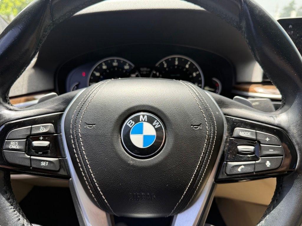 BMW 5-Series 530i 2017