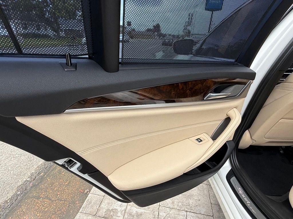 BMW 5-Series 530i 2017