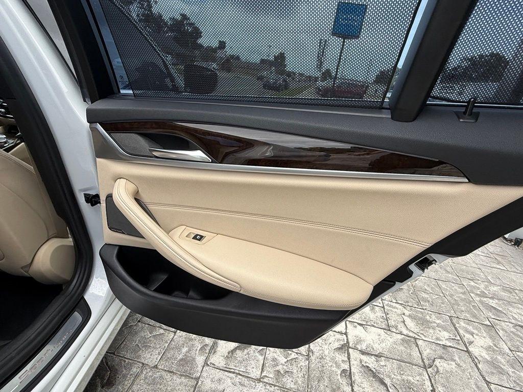 BMW 5-Series 530i 2017