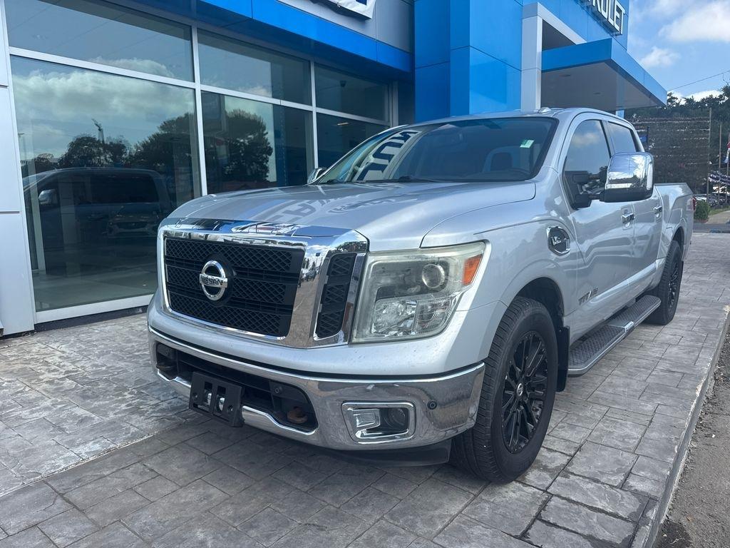 Nissan Titan SL Crew Cab 2WD 2017