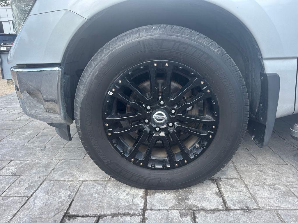 Nissan Titan SL Crew Cab 2WD 2017