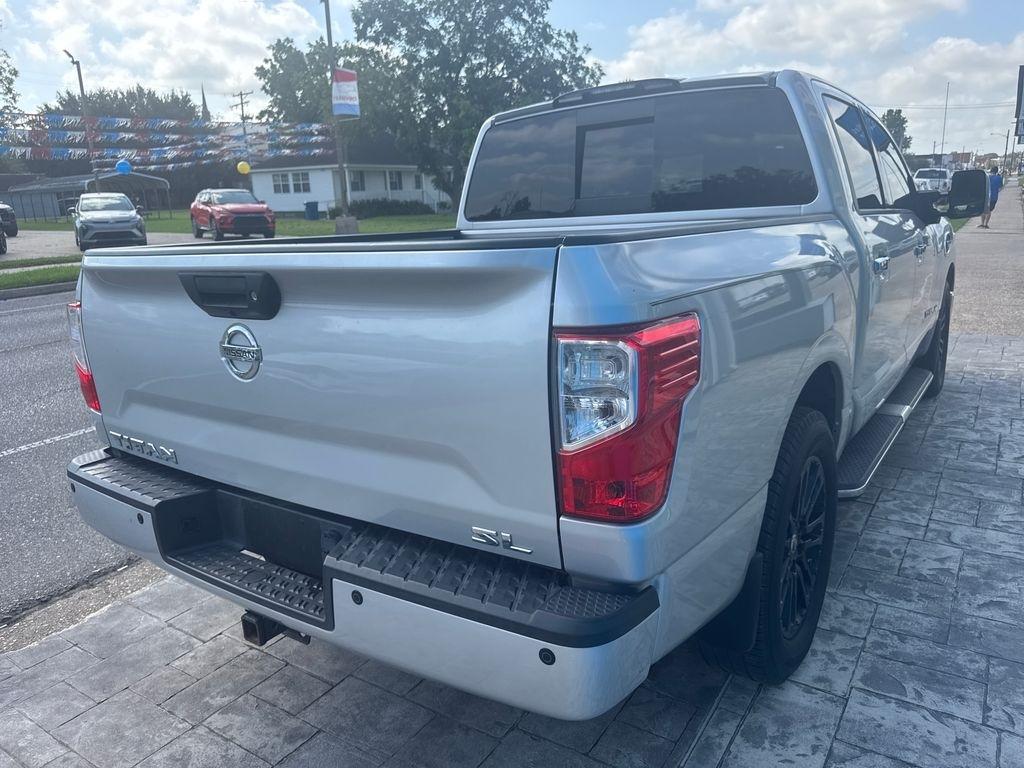 Nissan Titan SL Crew Cab 2WD 2017