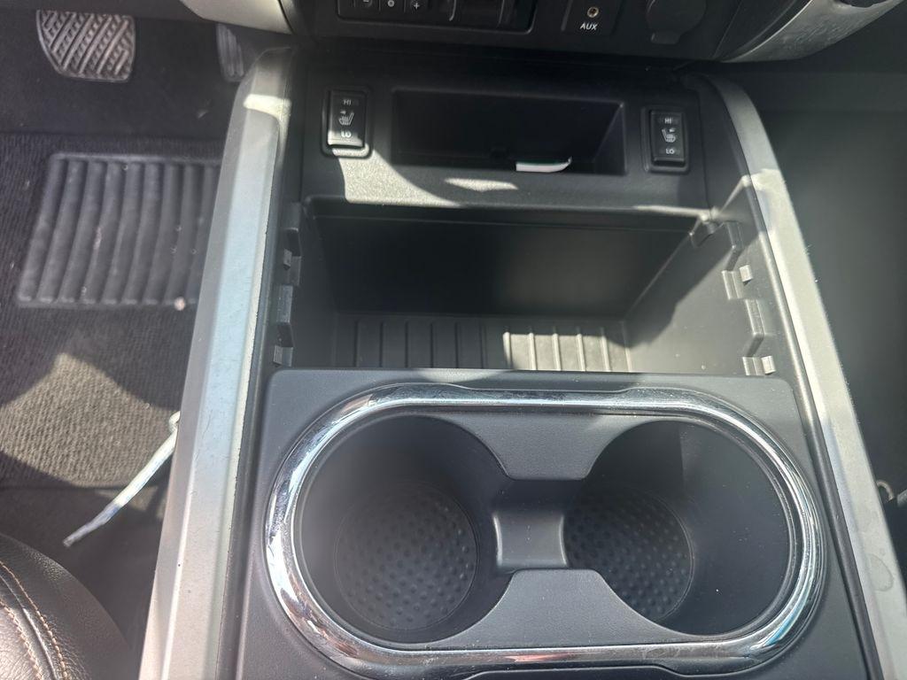Nissan Titan SL Crew Cab 2WD 2017
