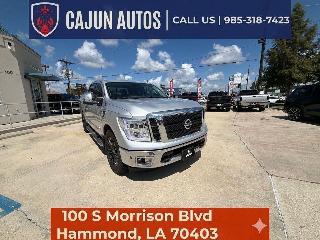 Nissan Titan SL Crew Cab 2WD 2017