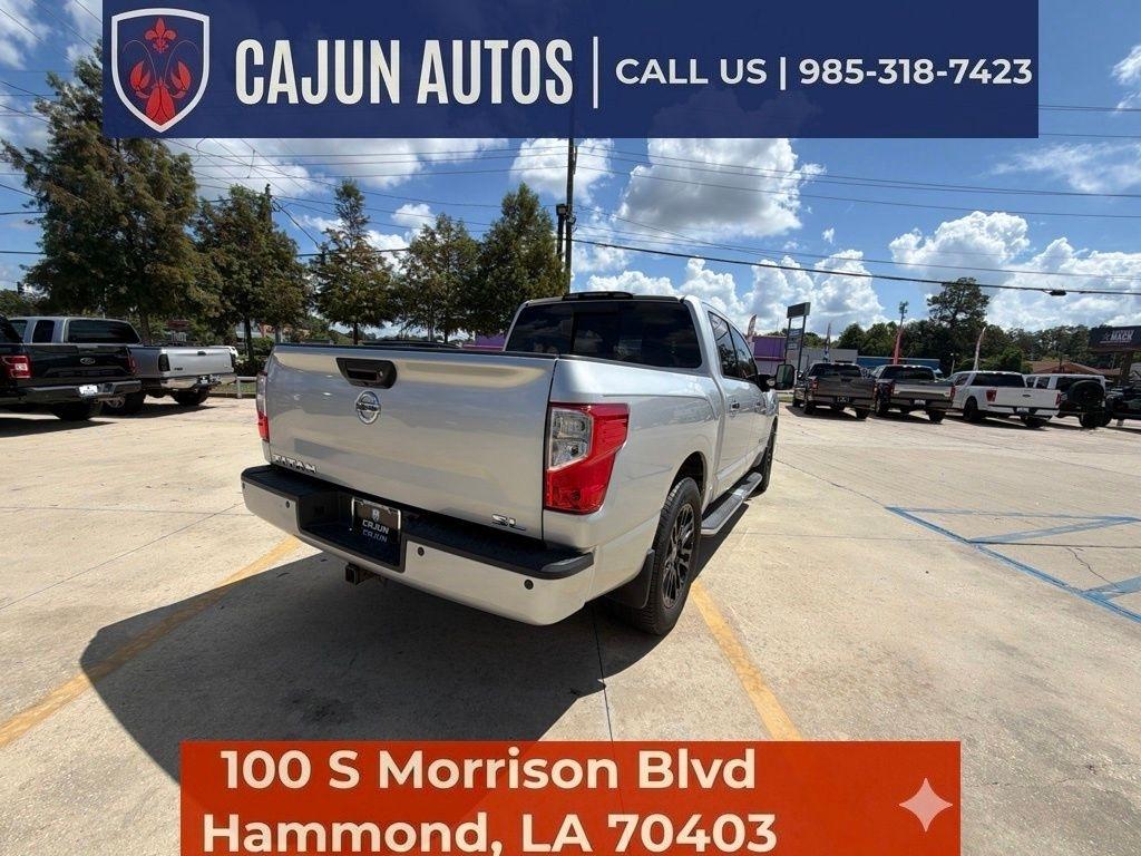 Nissan Titan SL Crew Cab 2WD 2017