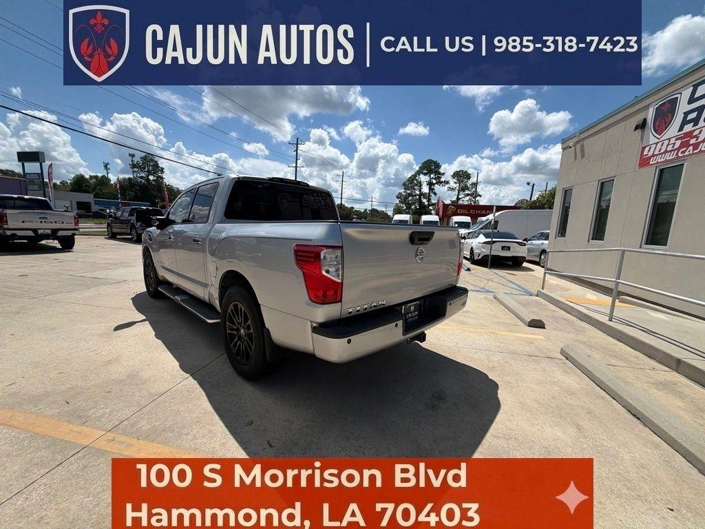 Nissan Titan SL Crew Cab 2WD 2017