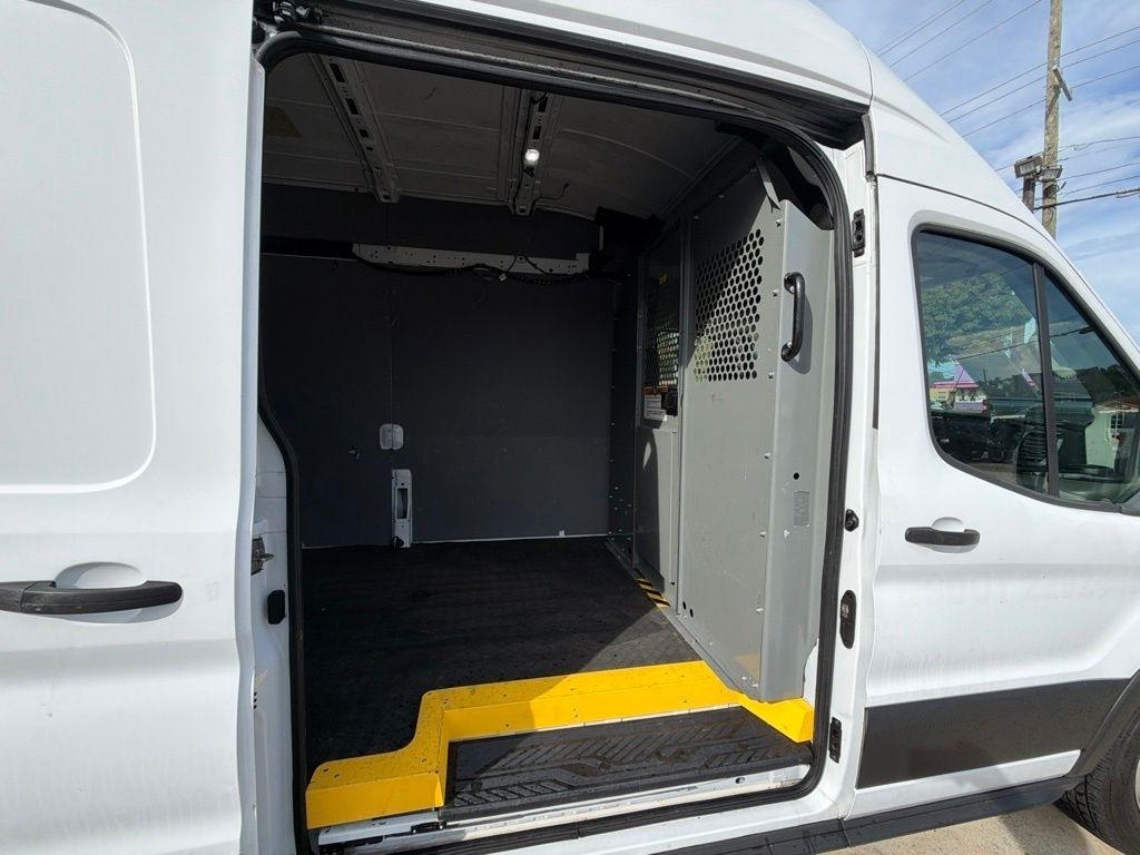 Ford Transit 350 Van HD High Roof 10360lb GVWR Pass. Slide EL 2022