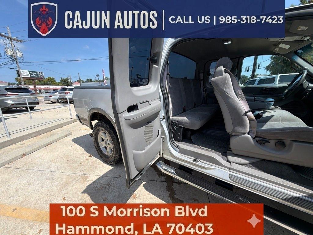 Ford F-150 XLT SuperCab Long Bed 4WD 2002