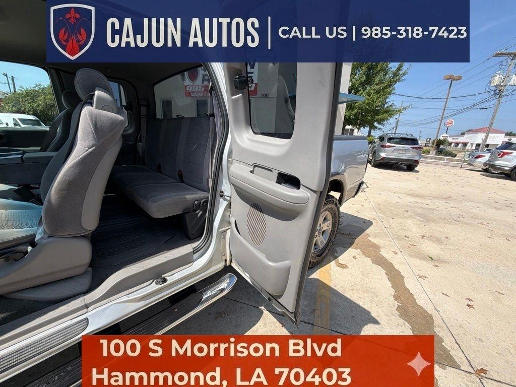 Ford F-150 XLT SuperCab Long Bed 4WD 2002