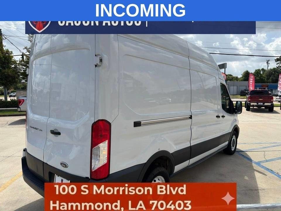 Ford Transit 250 Van Low Roof w/Sliding Pass. 130-in. WB 2021