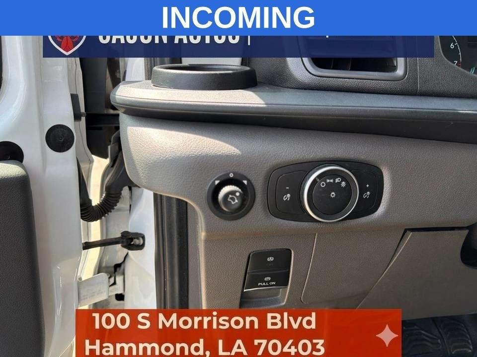 Ford Transit 250 Van Low Roof w/Sliding Pass. 130-in. WB 2021