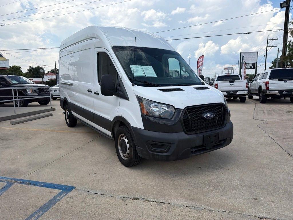Ford Transit 250 Van Low Roof w/Sliding Pass. 130-in. WB 2021