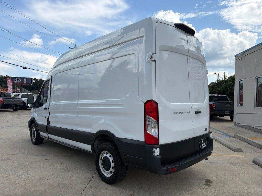 Ford Transit 250 Van Low Roof w/Sliding Pass. 130-in. WB 2021