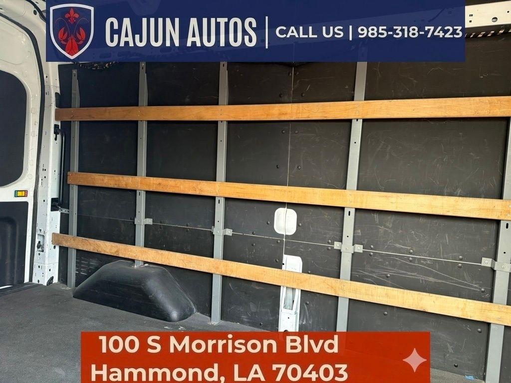 Ford Transit 250 Van Low Roof w/Sliding Pass. 130-in. WB 2021