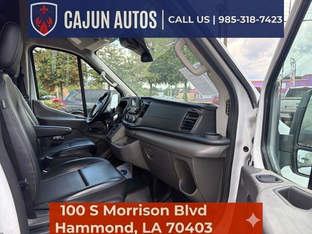 Ford Transit 250 Van Low Roof w/Sliding Pass. 130-in. WB 2021