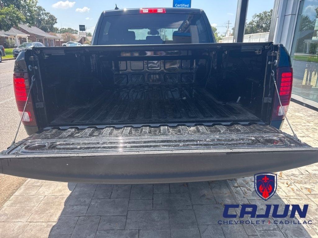 RAM 1500 Classic Tradesman Crew Cab SWB 4WD 2023
