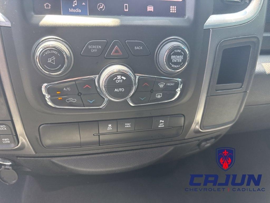 RAM 1500 Classic Tradesman Crew Cab SWB 4WD 2023