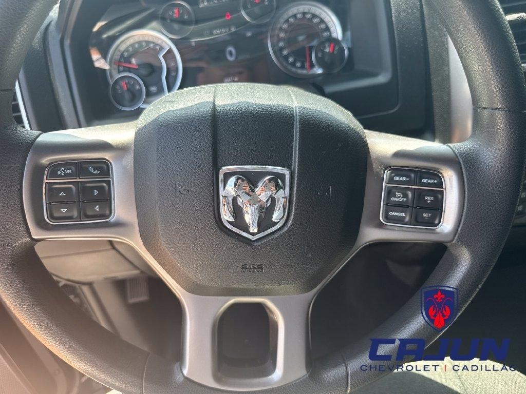RAM 1500 Classic Tradesman Crew Cab SWB 4WD 2023