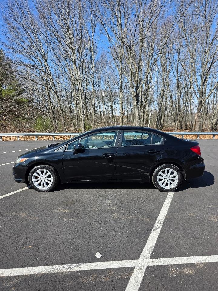 Honda Civic EX Sedan 5-Speed AT 2012