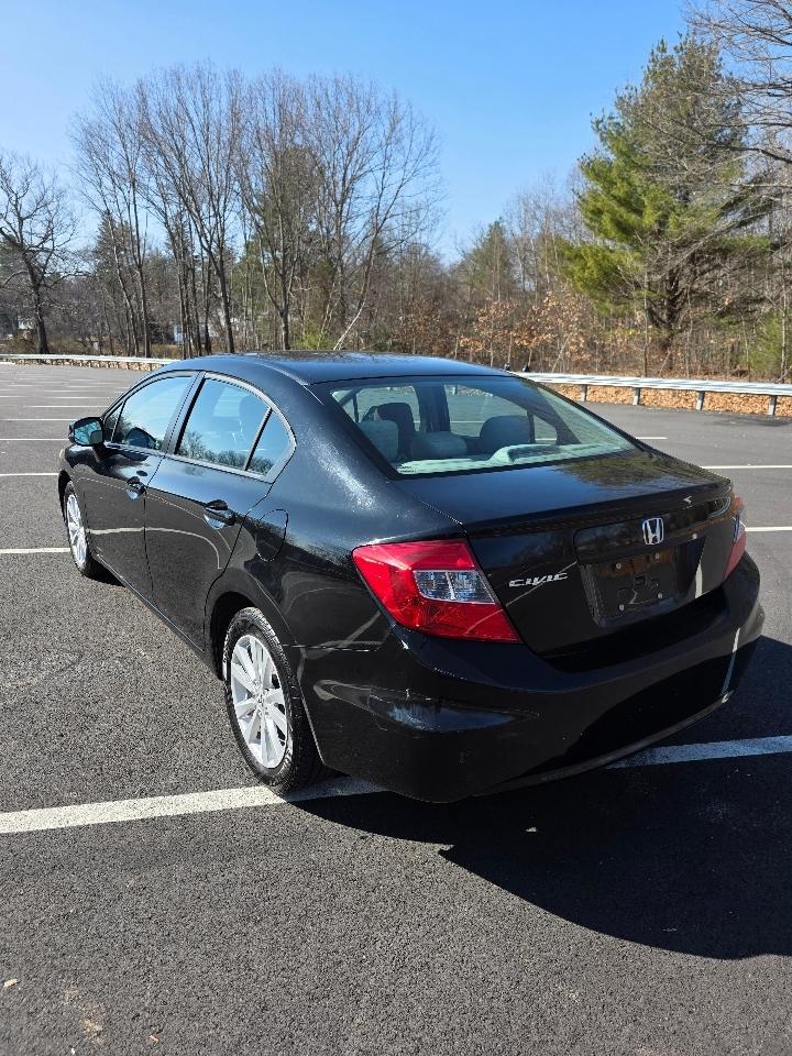 Honda Civic EX Sedan 5-Speed AT 2012