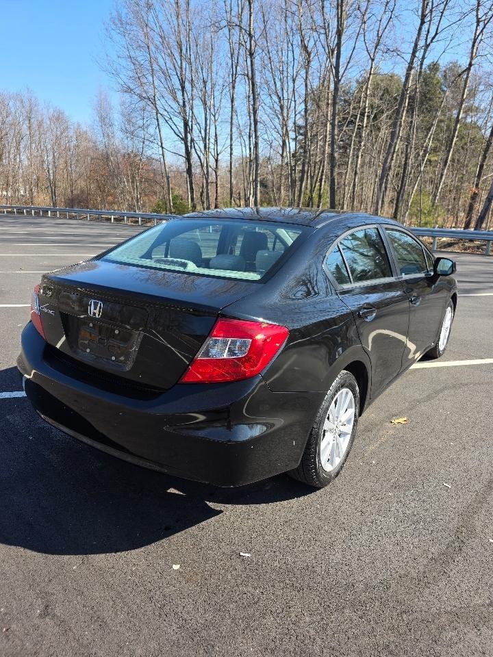 Honda Civic EX Sedan 5-Speed AT 2012