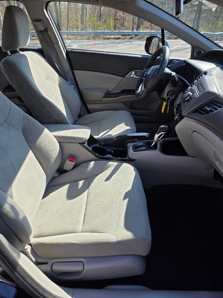Honda Civic EX Sedan 5-Speed AT 2012