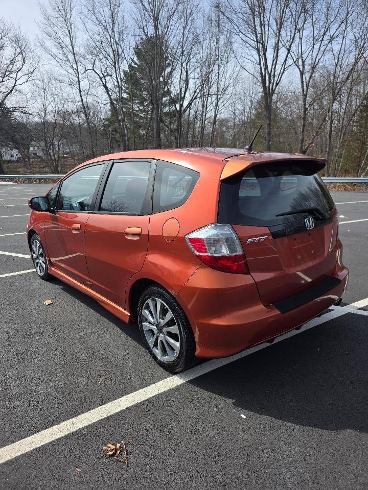 Honda Fit Sport 5-Speed MT 2012