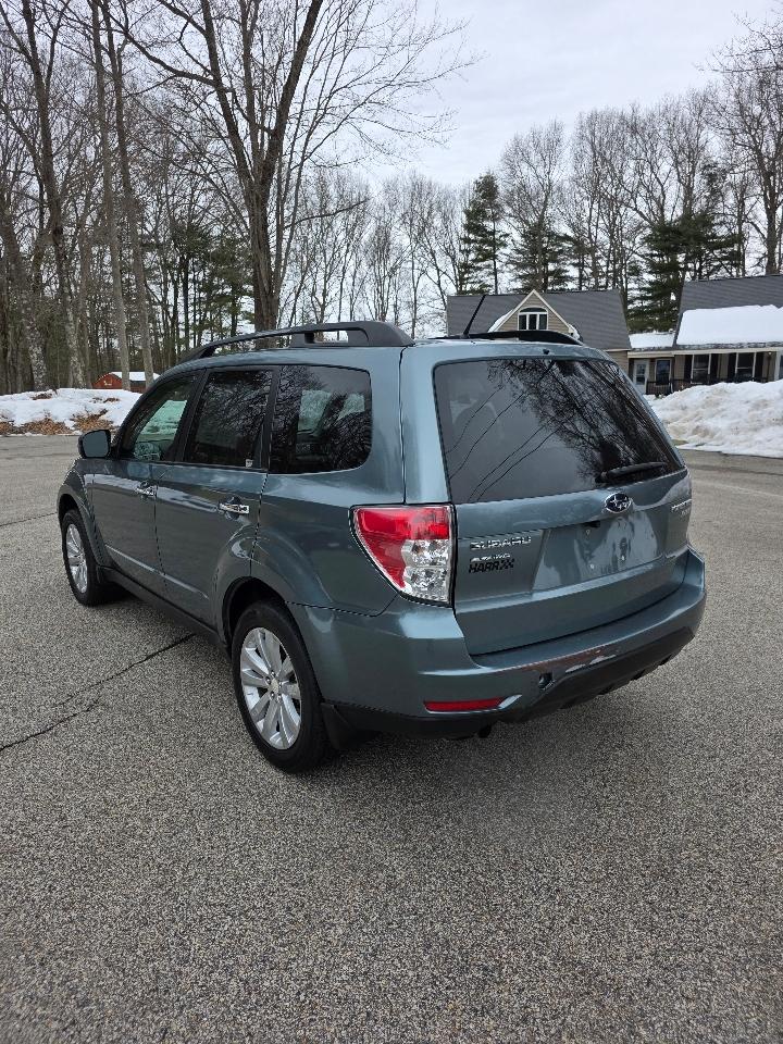 Subaru Forester 2.5X Premium 2012