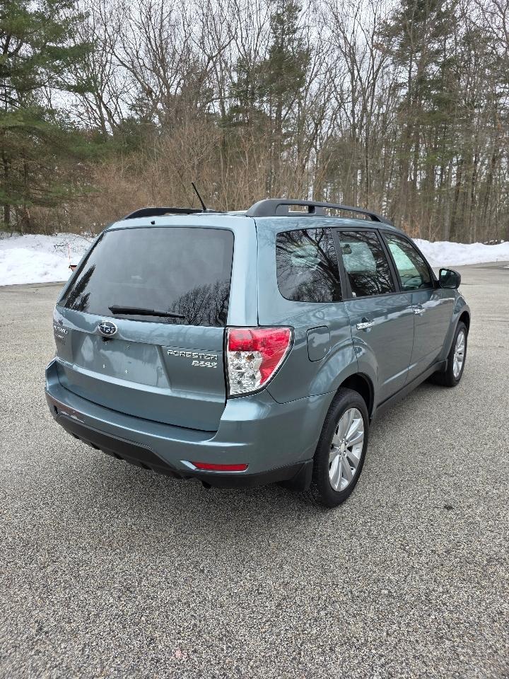 Subaru Forester 2.5X Premium 2012