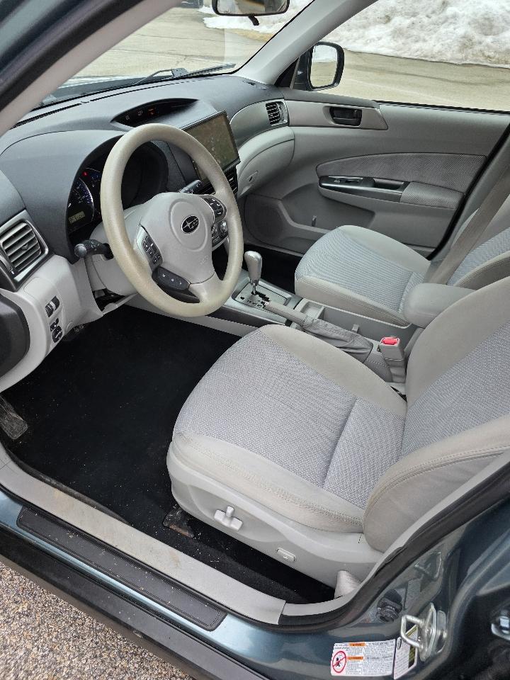 Subaru Forester 2.5X Premium 2012