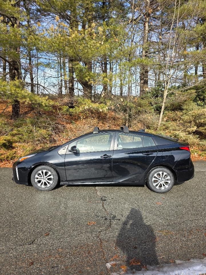 Toyota Prius XLE AWD-e 2022