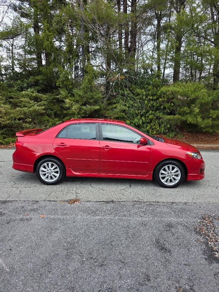 Toyota Corolla S 4-Speed AT 2010