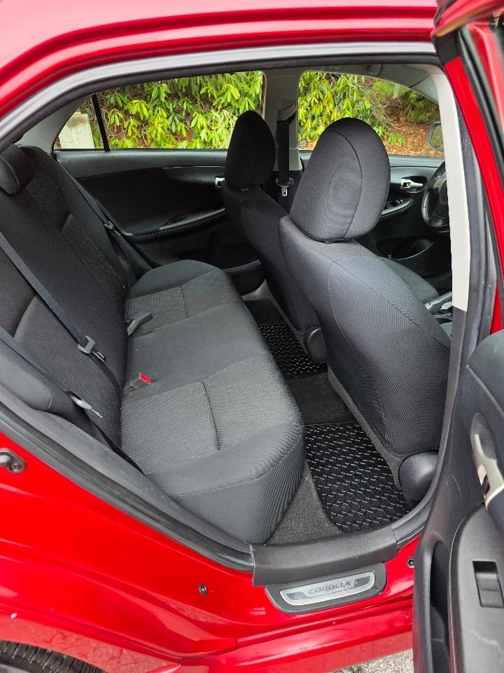 Toyota Corolla S 4-Speed AT 2010