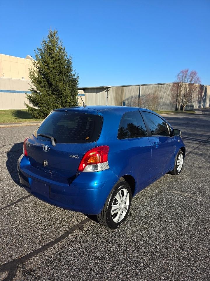Toyota Yaris Liftback 3-Door AT 2009