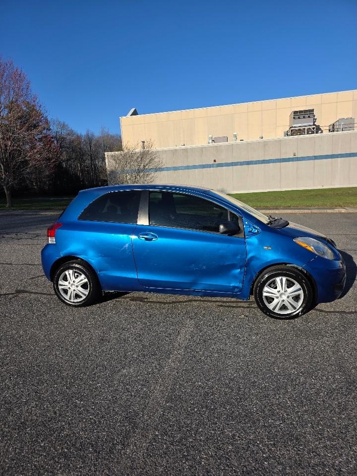 Toyota Yaris Liftback 3-Door AT 2009