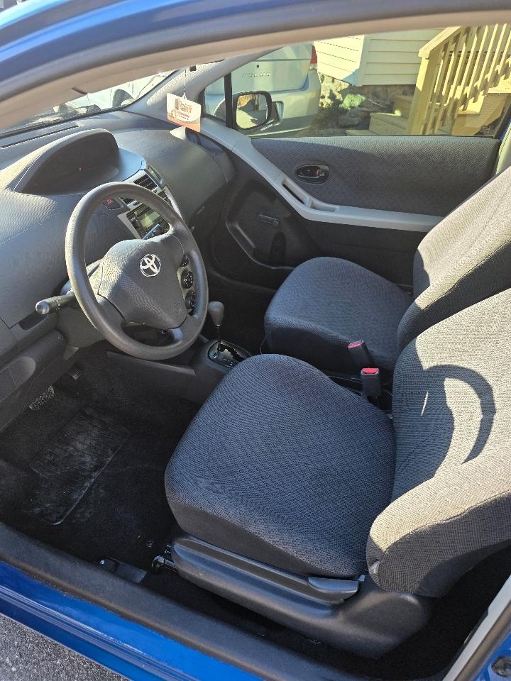 Toyota Yaris Liftback 3-Door AT 2009