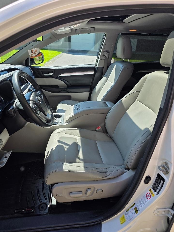 Toyota Highlander XLE AWD V6 2014