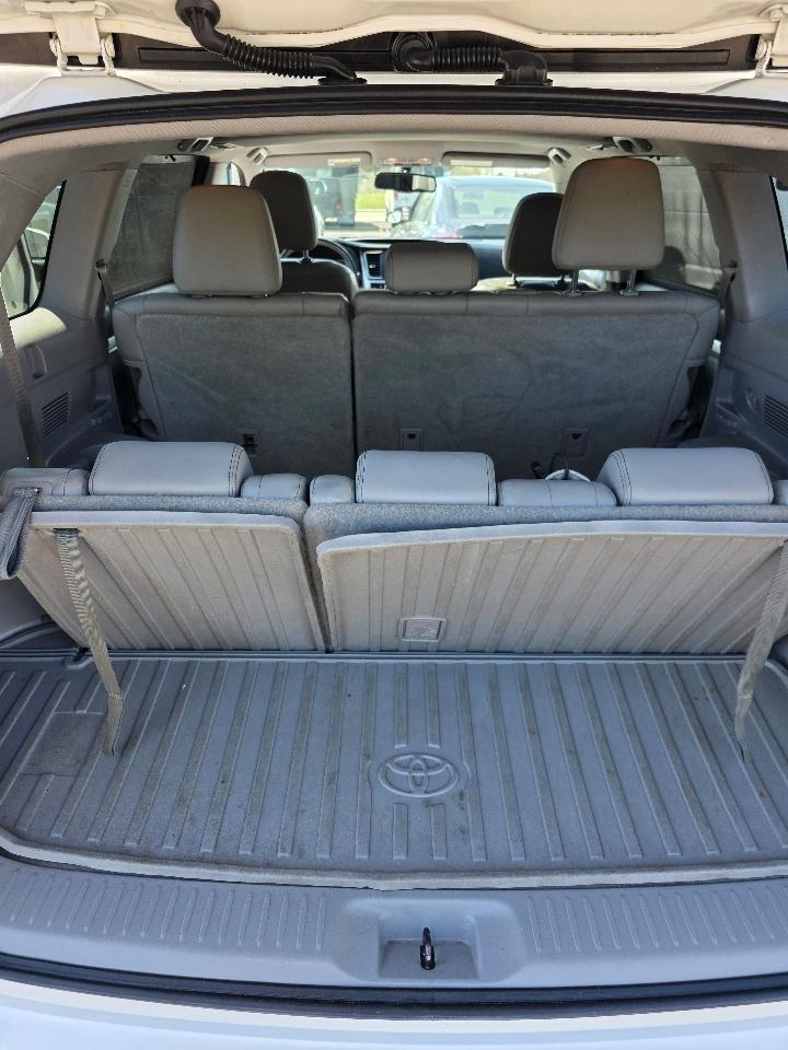 Toyota Highlander XLE AWD V6 2014
